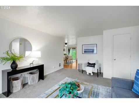 3160 Flower Avenue Ne Salem OR 97301