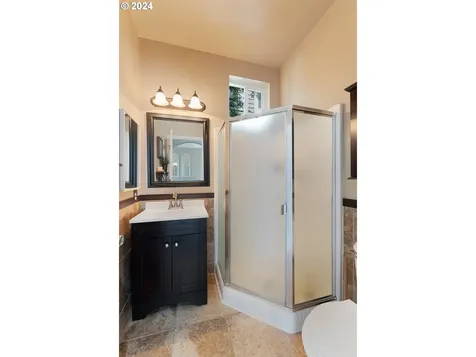 1913 Praslin Street Eugene OR 97402