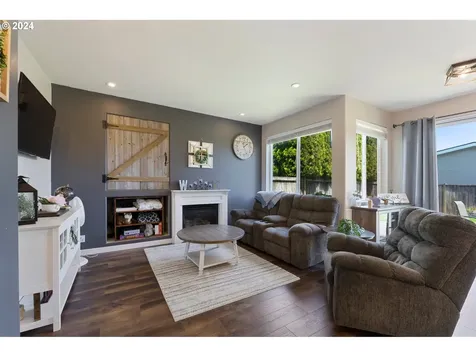1913 Praslin Street Eugene OR 97402