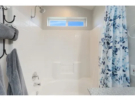 1913 Praslin Street Eugene OR 97402