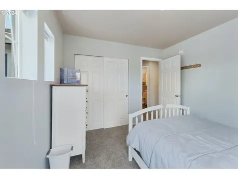 1913 Praslin Street Eugene OR 97402