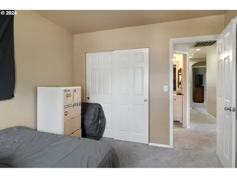 1913 Praslin Street Eugene OR 97402