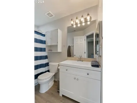 1913 Praslin Street Eugene OR 97402