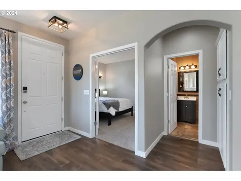 1913 Praslin Street Eugene OR 97402