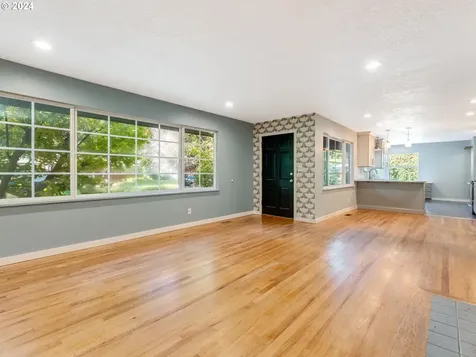 1001 SE 94th Avenue Vancouver WA 98664