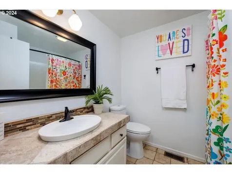 7829 SW Raintree Drive Beaverton OR 97008