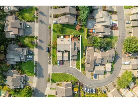 7829 SW Raintree Drive Beaverton OR 97008
