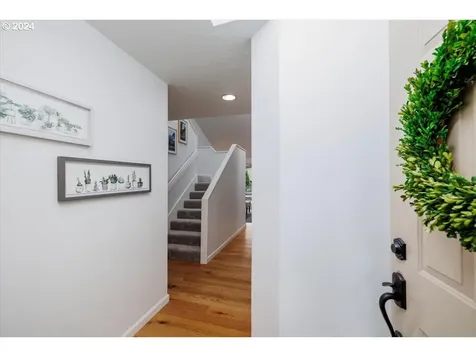 7829 SW Raintree Drive Beaverton OR 97008
