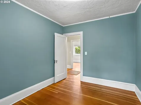 8704 N Portsmouth Avenue Portland OR 97203