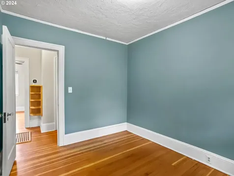 8704 N Portsmouth Avenue Portland OR 97203