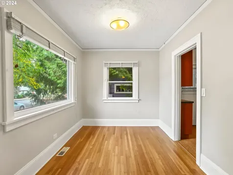 8704 N Portsmouth Avenue Portland OR 97203