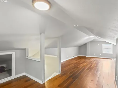 8704 N Portsmouth Avenue Portland OR 97203