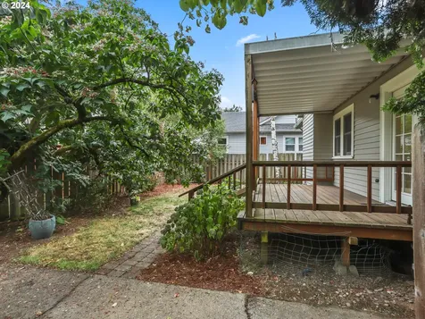 8704 N Portsmouth Avenue Portland OR 97203