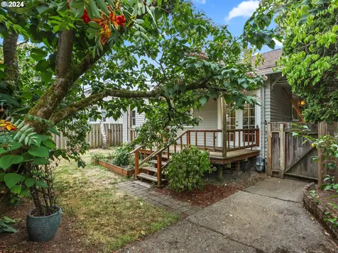 8704 N Portsmouth Avenue Portland OR 97203