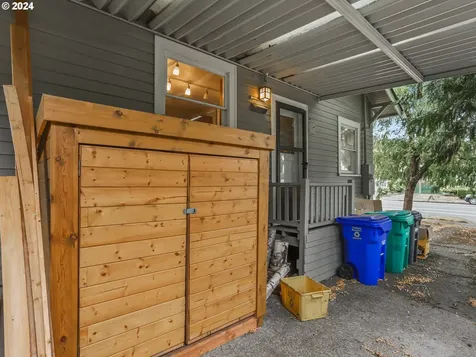 8704 N Portsmouth Avenue Portland OR 97203