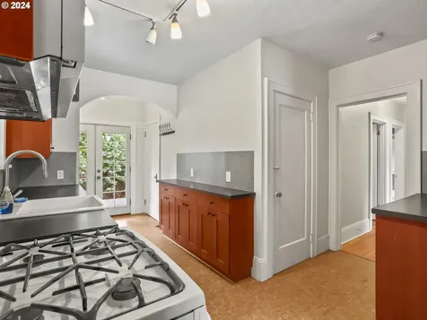 8704 N Portsmouth Avenue Portland OR 97203