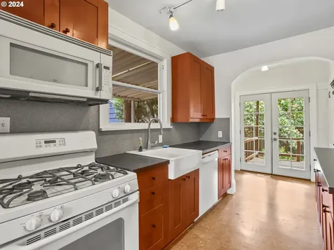 8704 N Portsmouth Avenue Portland OR 97203