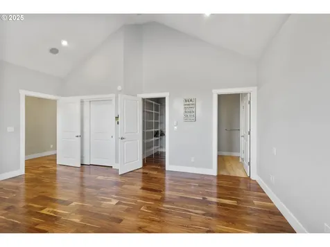 1724 SE 10th Avenue Canby OR 97013