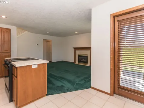 21800 NE Lachenview Lane Fairview OR 97024