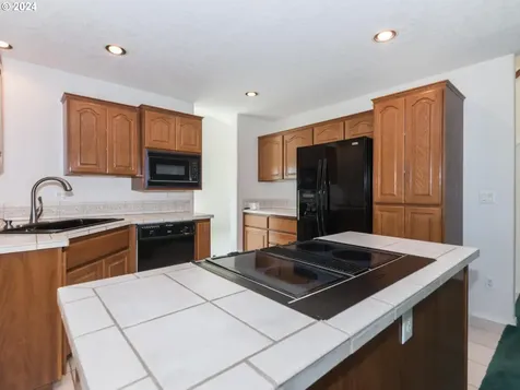 21800 NE Lachenview Lane Fairview OR 97024
