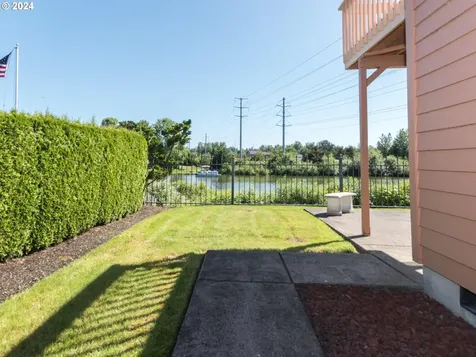 21800 NE Lachenview Lane Fairview OR 97024