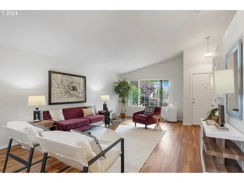 2367 Boston Street Se Albany OR 97322