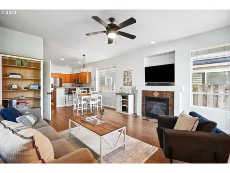8839 N Burrage Avenue Portland OR 97217