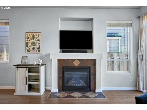 8839 N Burrage Avenue Portland OR 97217