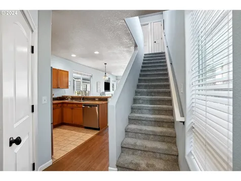 8839 N Burrage Avenue Portland OR 97217