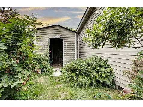 13715 NE 32nd Circle Vancouver WA 98682
