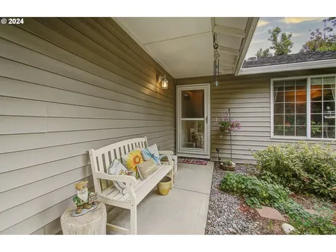 13715 NE 32nd Circle Vancouver WA 98682