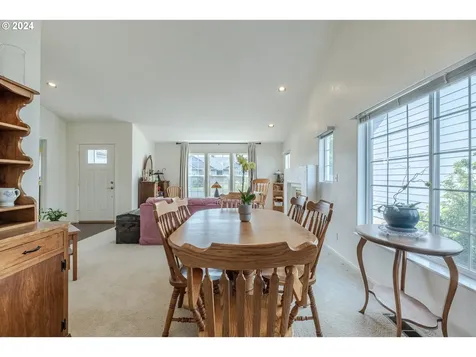 3345 Twin Elms Drive Eugene OR 97408