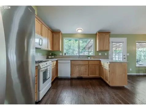 3345 Twin Elms Drive Eugene OR 97408