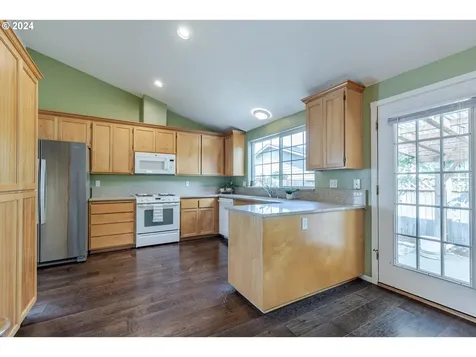 3345 Twin Elms Drive Eugene OR 97408