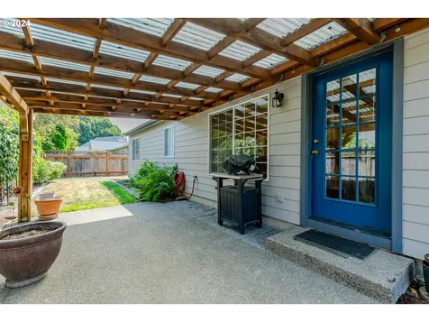 3345 Twin Elms Drive Eugene OR 97408