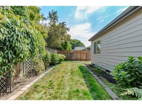 3345 Twin Elms Drive Eugene OR 97408