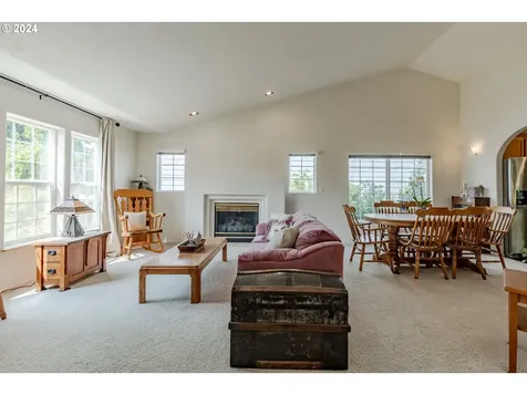 3345 Twin Elms Drive Eugene OR 97408