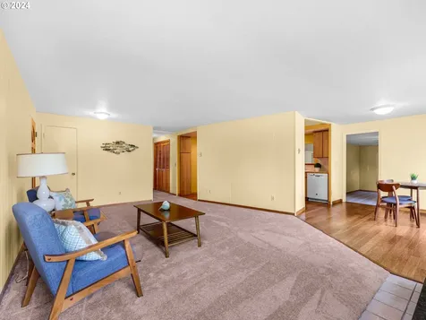 89300 Dellmoor Loop Warrenton OR 97146
