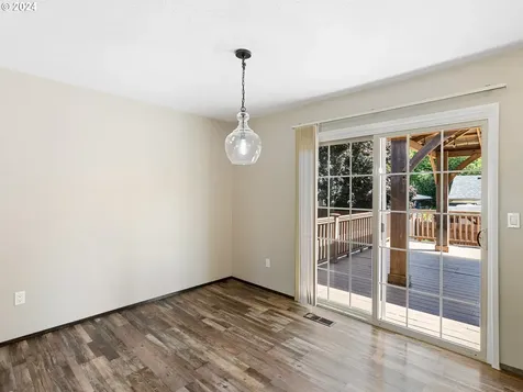6936 Se 47th Avenue Portland OR 97206