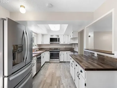 6936 Se 47th Avenue Portland OR 97206