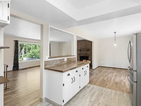 6936 Se 47th Avenue Portland OR 97206