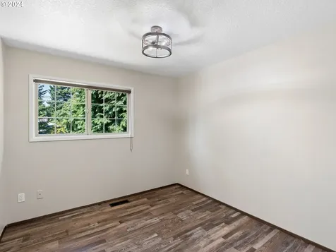 6936 Se 47th Avenue Portland OR 97206