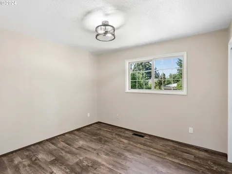 6936 Se 47th Avenue Portland OR 97206