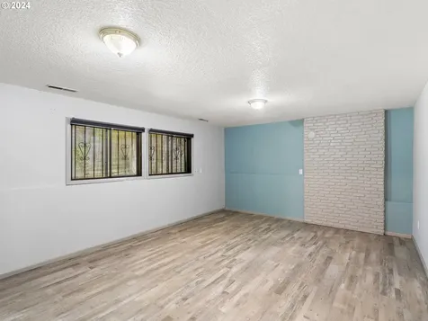 6936 Se 47th Avenue Portland OR 97206
