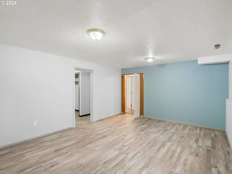 6936 Se 47th Avenue Portland OR 97206
