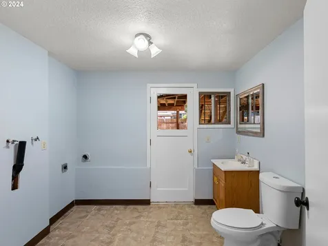 6936 Se 47th Avenue Portland OR 97206