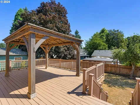 6936 Se 47th Avenue Portland OR 97206