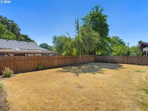 6936 Se 47th Avenue Portland OR 97206