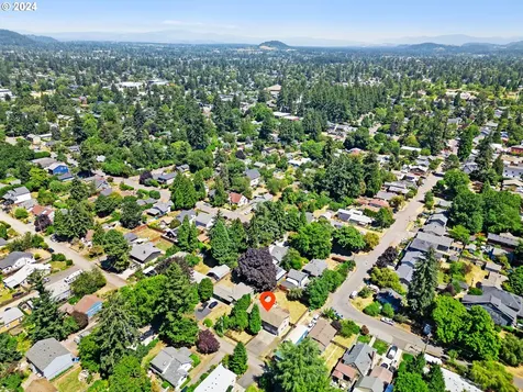 6936 Se 47th Avenue Portland OR 97206