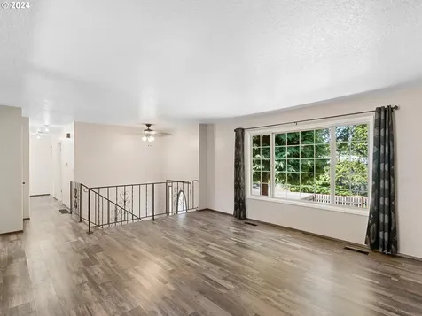 6936 Se 47th Avenue Portland OR 97206